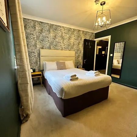 The Ivy 3* Clifden